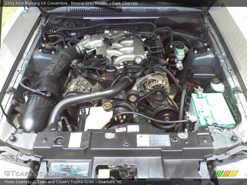Mineral Grey Metallic / Dark Charcoal 2001 Ford Mustang V6 Convertible