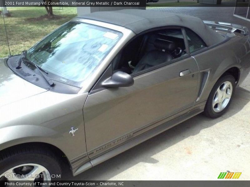 Mineral Grey Metallic / Dark Charcoal 2001 Ford Mustang V6 Convertible