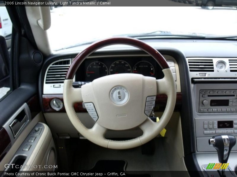 Light Tundra Metallic / Camel 2006 Lincoln Navigator Luxury