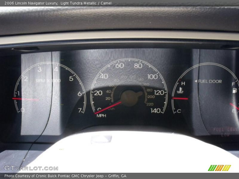 Light Tundra Metallic / Camel 2006 Lincoln Navigator Luxury