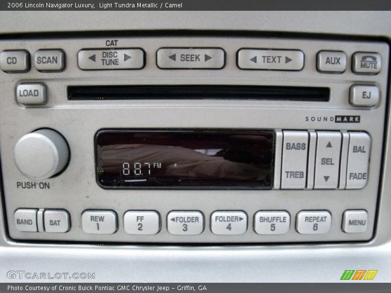 Light Tundra Metallic / Camel 2006 Lincoln Navigator Luxury