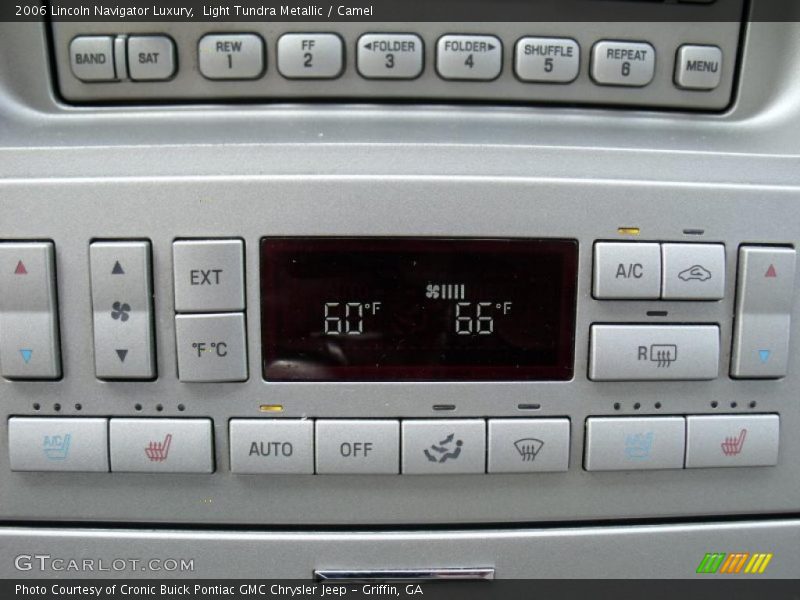 Light Tundra Metallic / Camel 2006 Lincoln Navigator Luxury