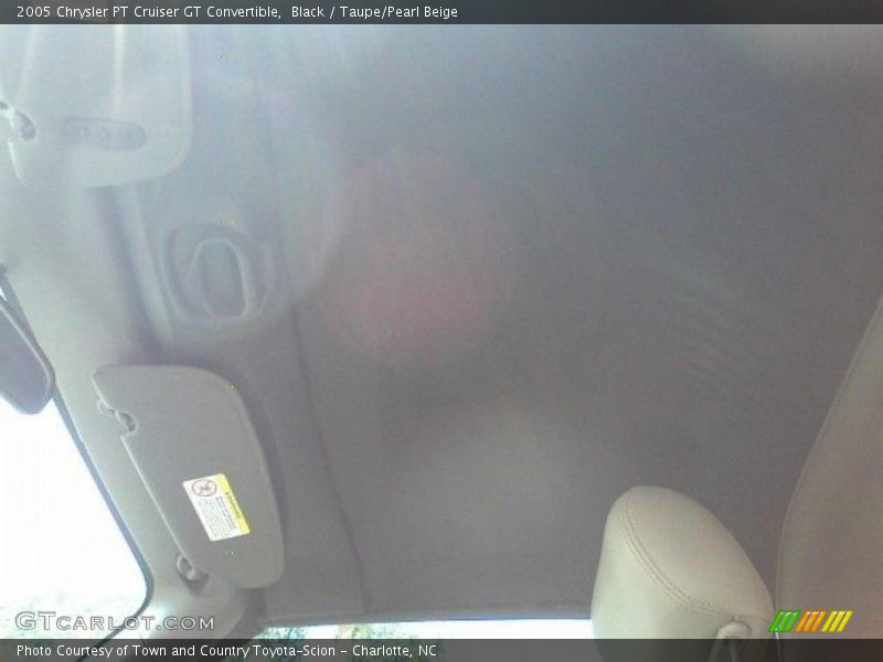 Black / Taupe/Pearl Beige 2005 Chrysler PT Cruiser GT Convertible