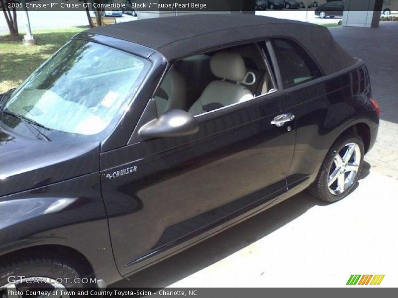 Black / Taupe/Pearl Beige 2005 Chrysler PT Cruiser GT Convertible