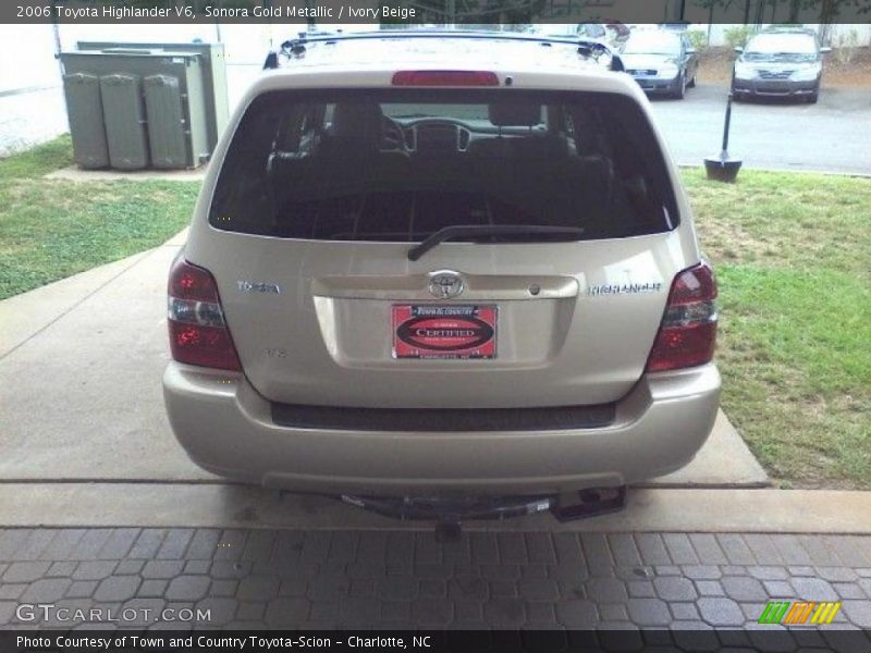 Sonora Gold Metallic / Ivory Beige 2006 Toyota Highlander V6