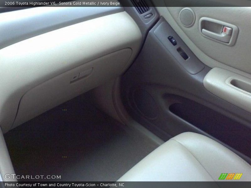 Sonora Gold Metallic / Ivory Beige 2006 Toyota Highlander V6