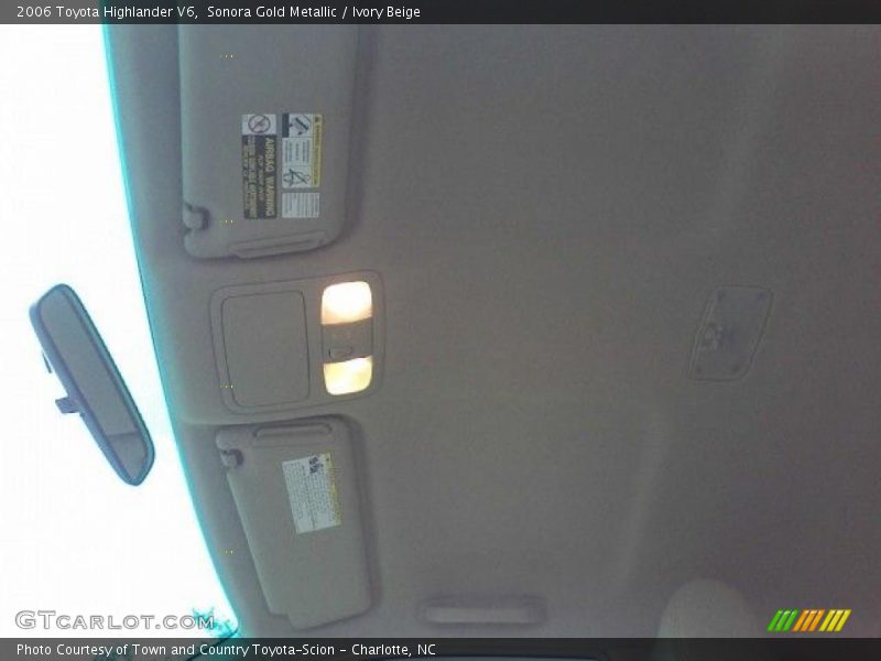 Sonora Gold Metallic / Ivory Beige 2006 Toyota Highlander V6