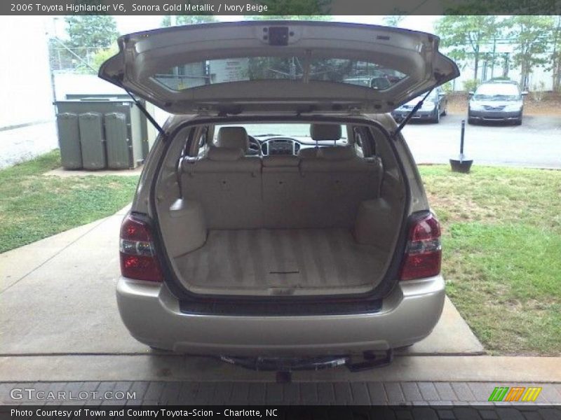 Sonora Gold Metallic / Ivory Beige 2006 Toyota Highlander V6