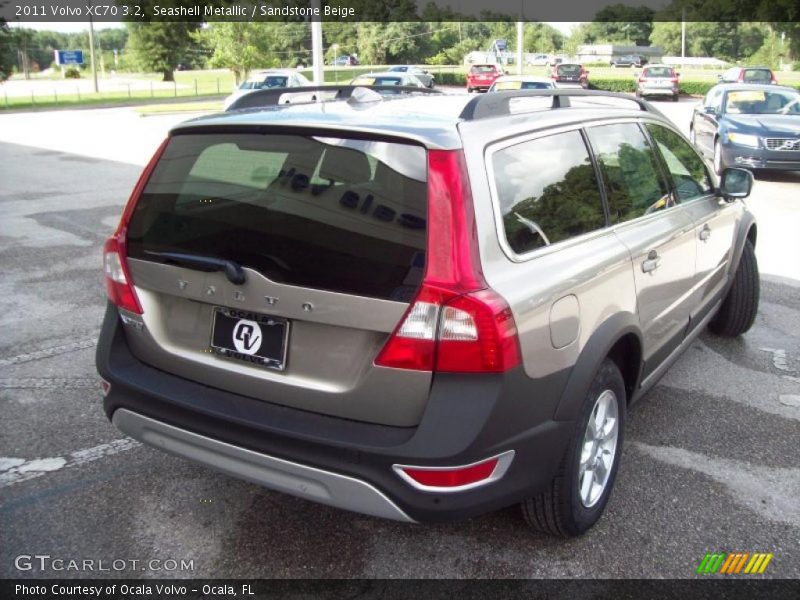 Seashell Metallic / Sandstone Beige 2011 Volvo XC70 3.2