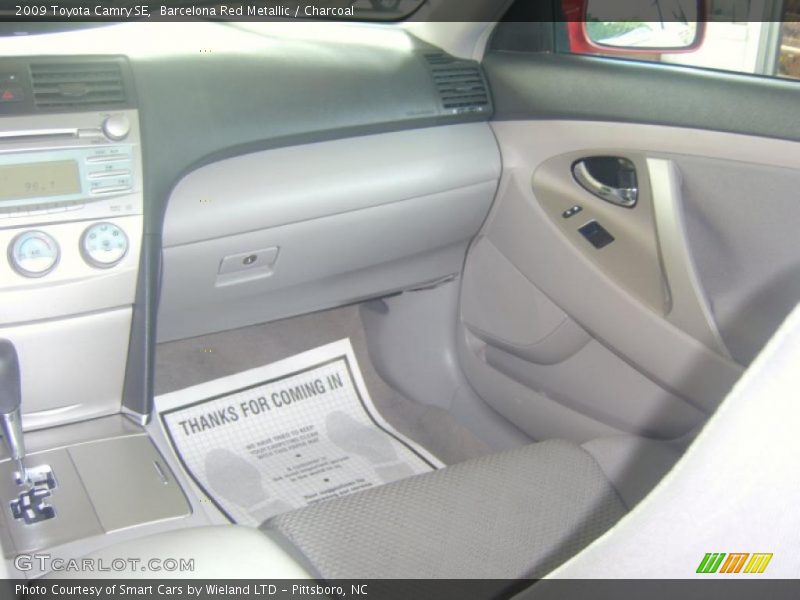 Barcelona Red Metallic / Charcoal 2009 Toyota Camry SE