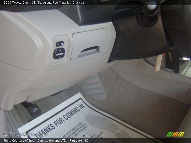 Barcelona Red Metallic / Charcoal 2009 Toyota Camry SE