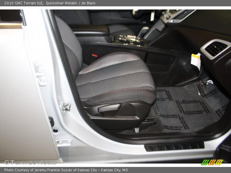 Quicksilver Metallic / Jet Black 2010 GMC Terrain SLE