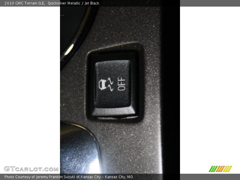 Quicksilver Metallic / Jet Black 2010 GMC Terrain SLE