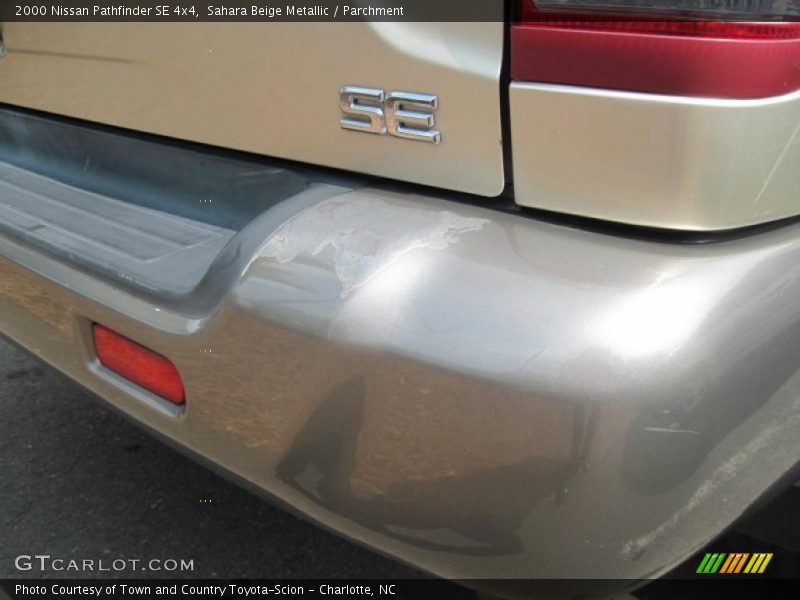 Sahara Beige Metallic / Parchment 2000 Nissan Pathfinder SE 4x4