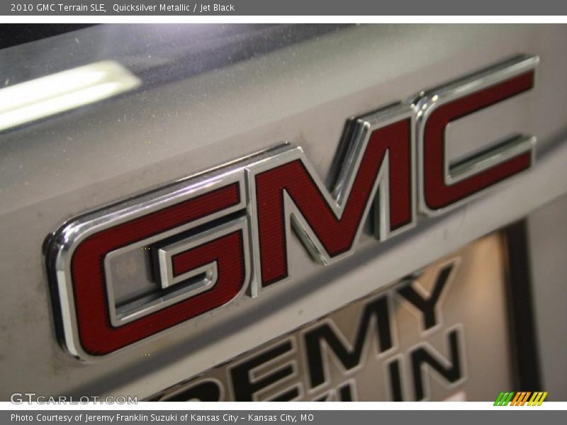 Quicksilver Metallic / Jet Black 2010 GMC Terrain SLE