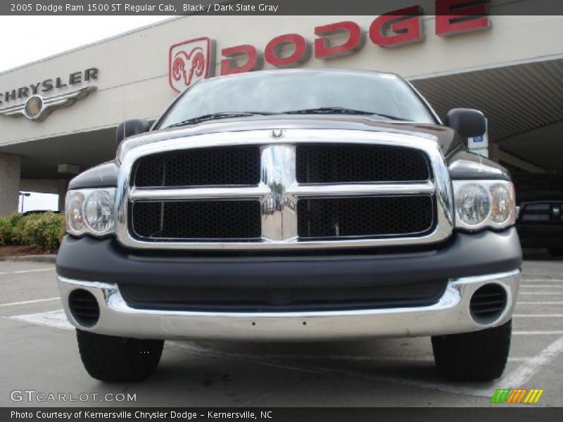 Black / Dark Slate Gray 2005 Dodge Ram 1500 ST Regular Cab