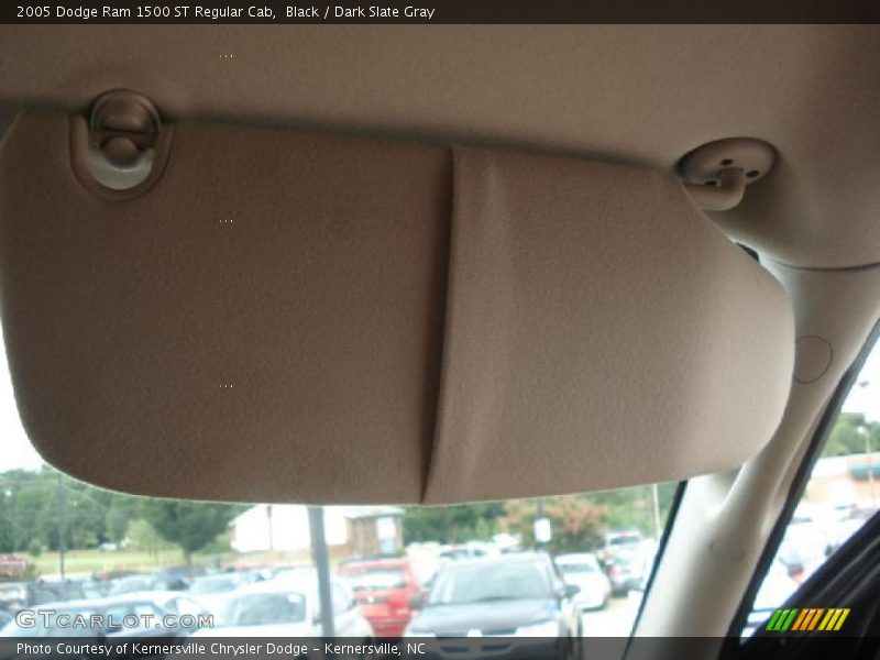 Black / Dark Slate Gray 2005 Dodge Ram 1500 ST Regular Cab
