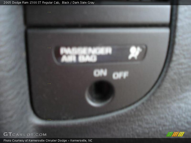 Black / Dark Slate Gray 2005 Dodge Ram 1500 ST Regular Cab