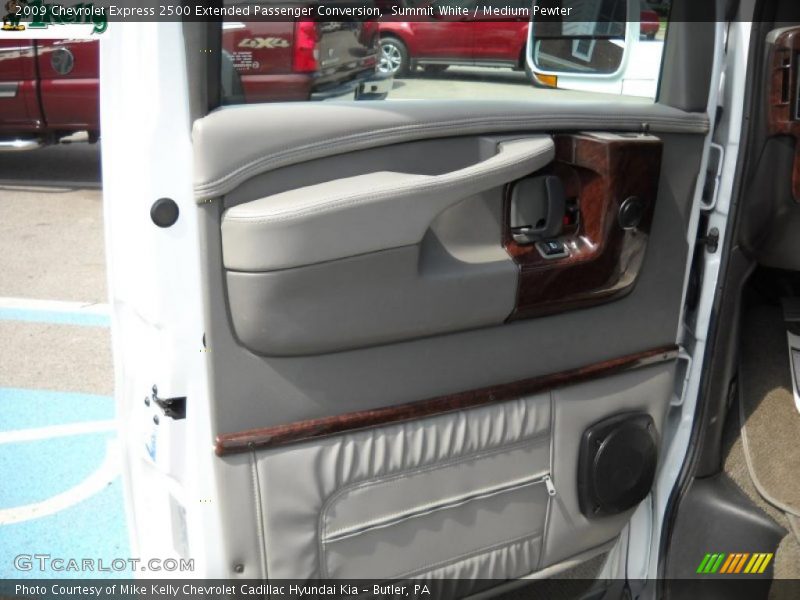 Summit White / Medium Pewter 2009 Chevrolet Express 2500 Extended Passenger Conversion