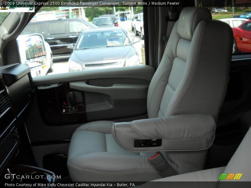 Summit White / Medium Pewter 2009 Chevrolet Express 2500 Extended Passenger Conversion