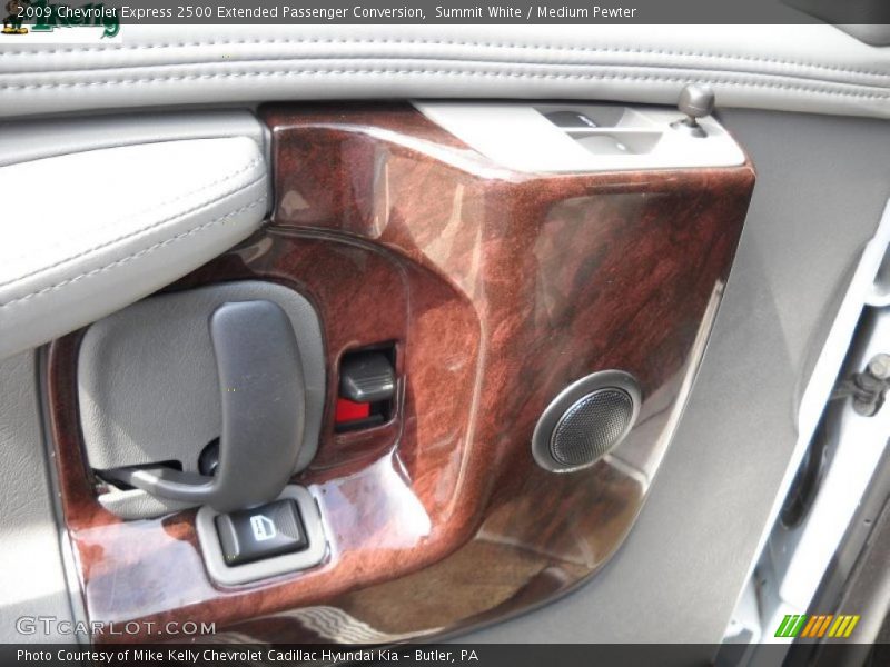 Summit White / Medium Pewter 2009 Chevrolet Express 2500 Extended Passenger Conversion