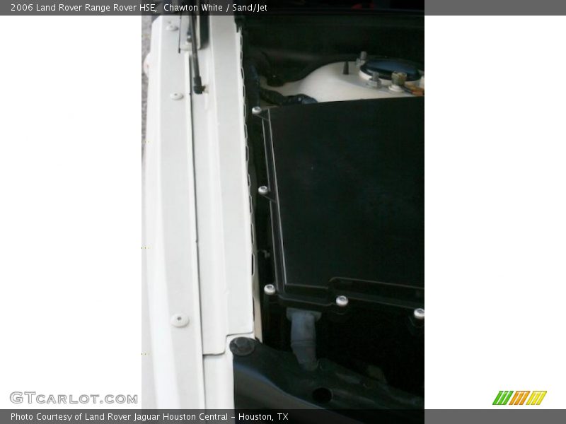 Chawton White / Sand/Jet 2006 Land Rover Range Rover HSE