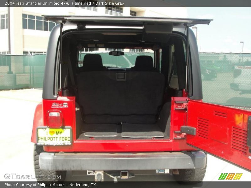 Flame Red / Dark Slate Gray 2004 Jeep Wrangler Unlimited 4x4