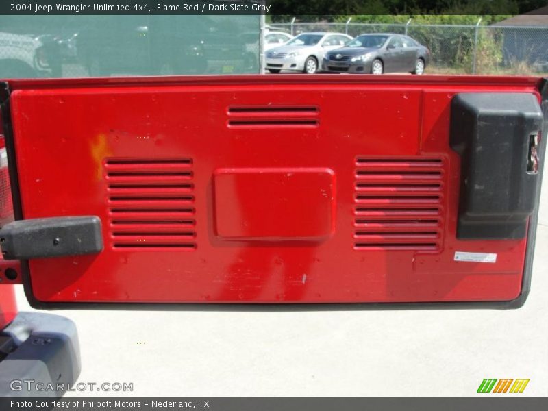 Flame Red / Dark Slate Gray 2004 Jeep Wrangler Unlimited 4x4