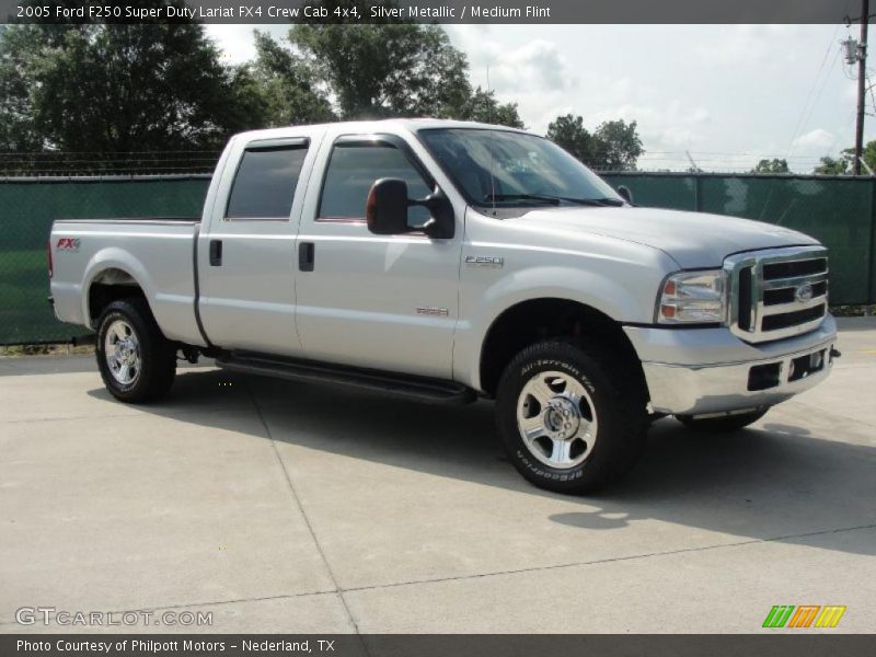 Silver Metallic / Medium Flint 2005 Ford F250 Super Duty Lariat FX4 Crew Cab 4x4