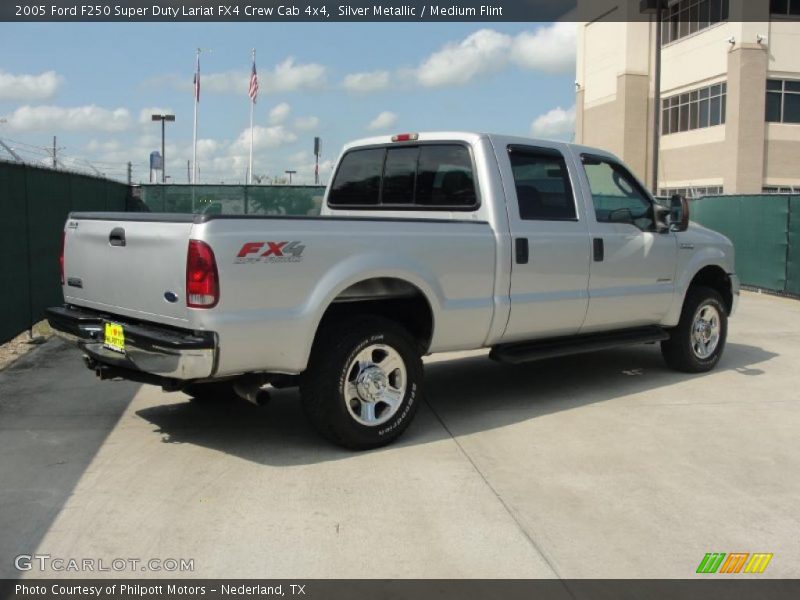 Silver Metallic / Medium Flint 2005 Ford F250 Super Duty Lariat FX4 Crew Cab 4x4