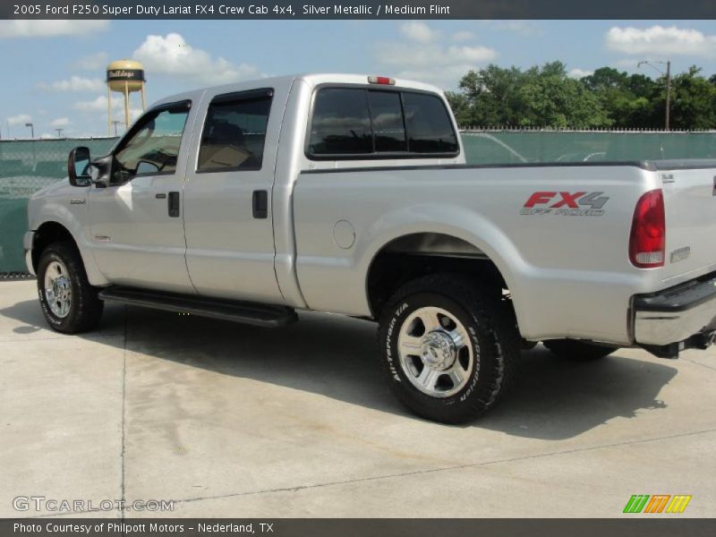 Silver Metallic / Medium Flint 2005 Ford F250 Super Duty Lariat FX4 Crew Cab 4x4
