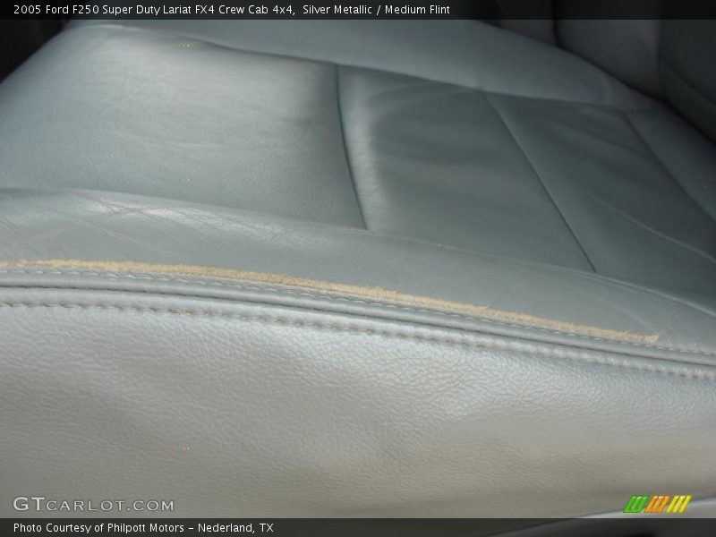 Silver Metallic / Medium Flint 2005 Ford F250 Super Duty Lariat FX4 Crew Cab 4x4