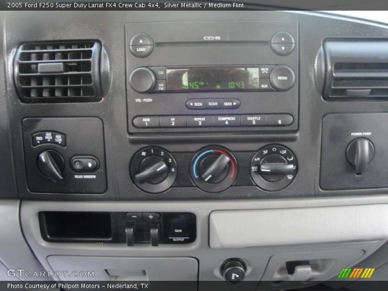 Silver Metallic / Medium Flint 2005 Ford F250 Super Duty Lariat FX4 Crew Cab 4x4