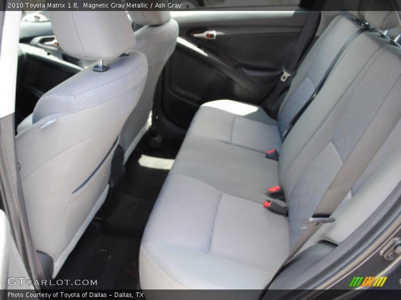 Magnetic Gray Metallic / Ash Gray 2010 Toyota Matrix 1.8