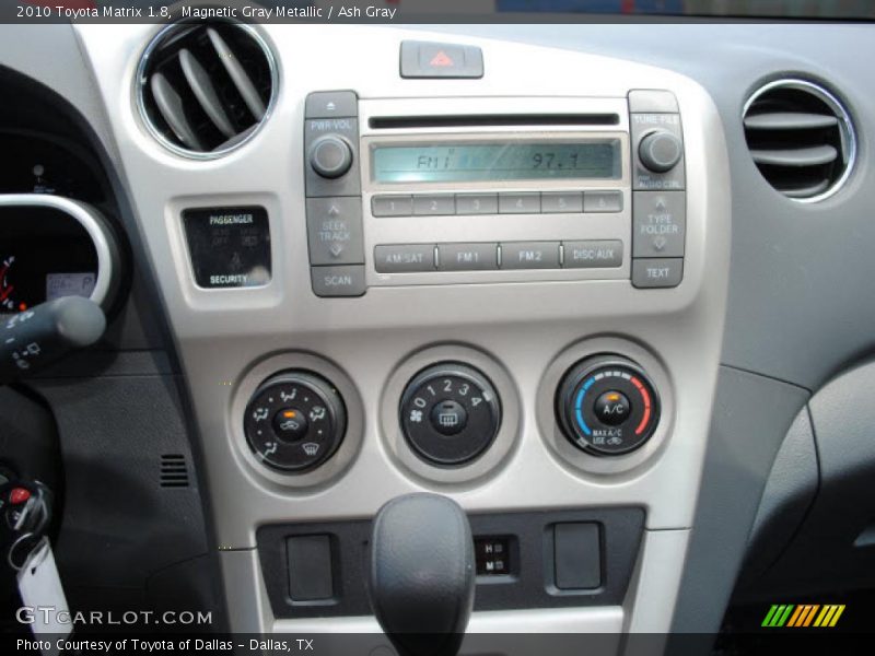 Magnetic Gray Metallic / Ash Gray 2010 Toyota Matrix 1.8