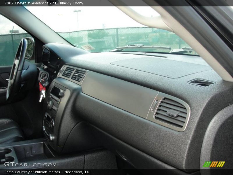 Black / Ebony 2007 Chevrolet Avalanche Z71