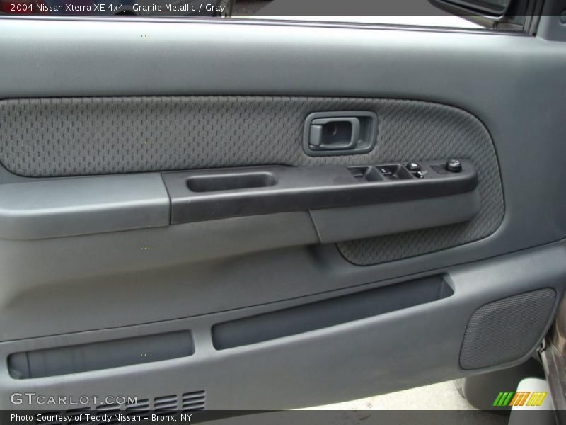 Granite Metallic / Gray 2004 Nissan Xterra XE 4x4