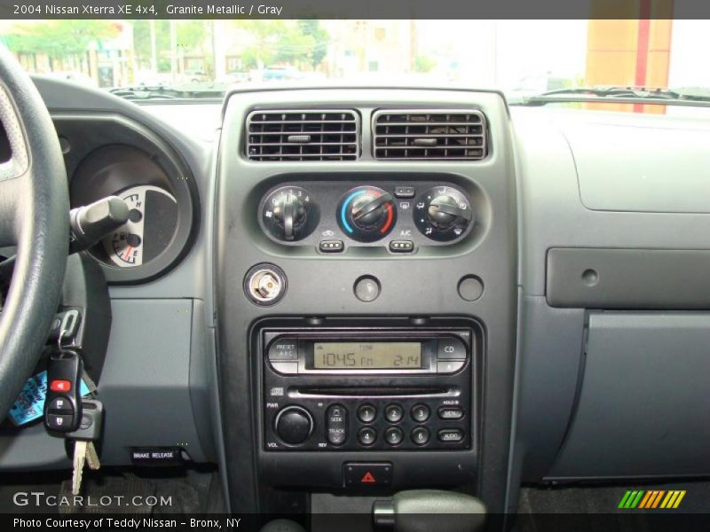 Granite Metallic / Gray 2004 Nissan Xterra XE 4x4