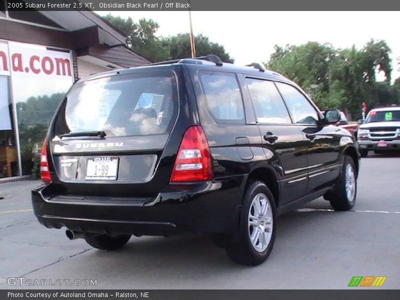 Obsidian Black Pearl / Off Black 2005 Subaru Forester 2.5 XT
