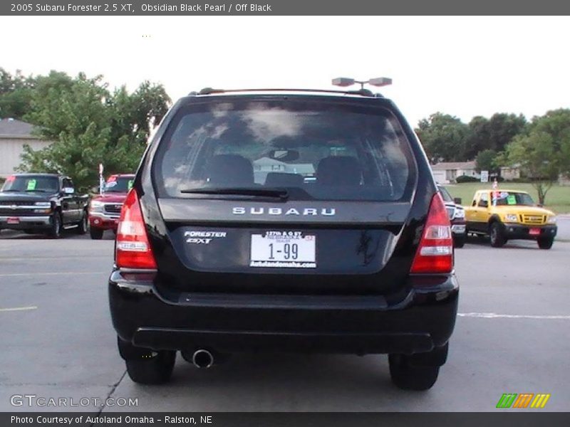 Obsidian Black Pearl / Off Black 2005 Subaru Forester 2.5 XT