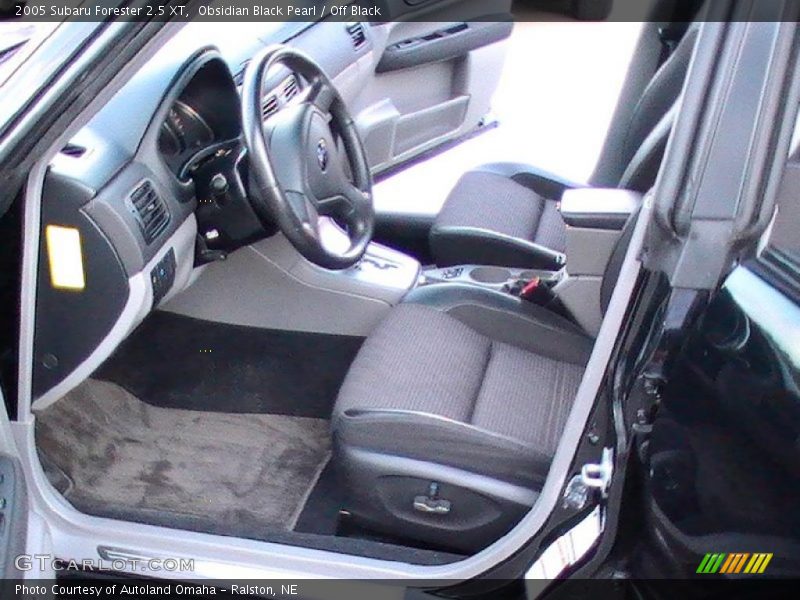 Obsidian Black Pearl / Off Black 2005 Subaru Forester 2.5 XT
