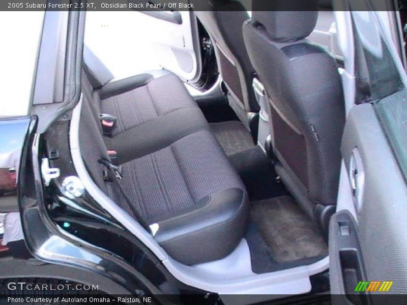 Obsidian Black Pearl / Off Black 2005 Subaru Forester 2.5 XT