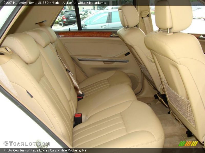 Alabaster White / Macadamia 2007 Mercedes-Benz ML 350 4Matic