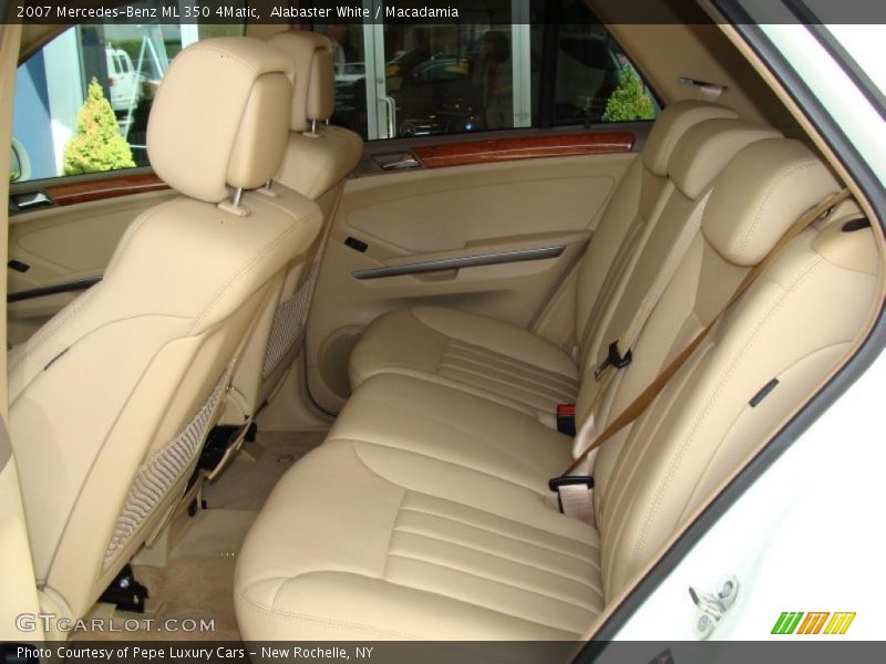 Alabaster White / Macadamia 2007 Mercedes-Benz ML 350 4Matic