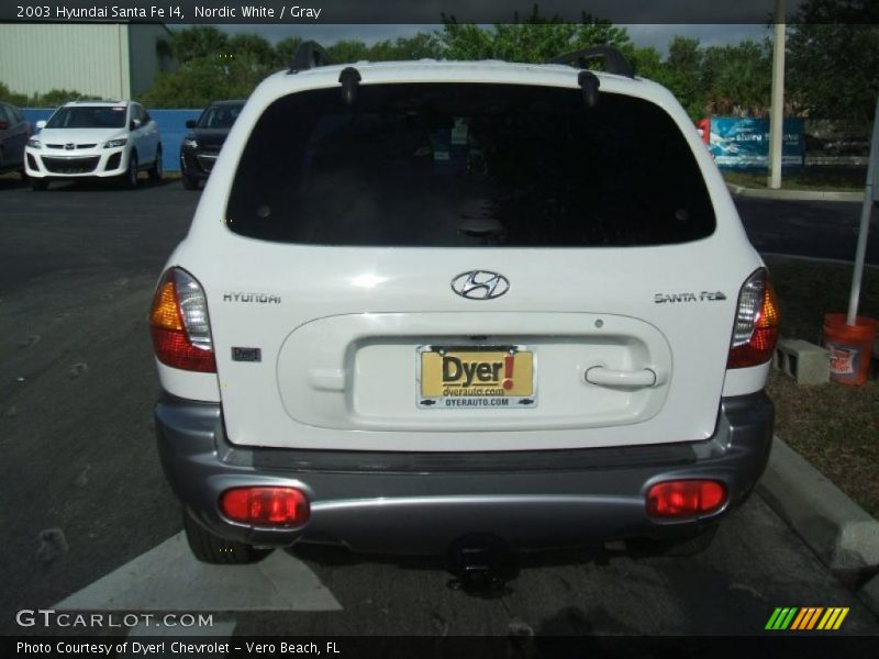 Nordic White / Gray 2003 Hyundai Santa Fe I4