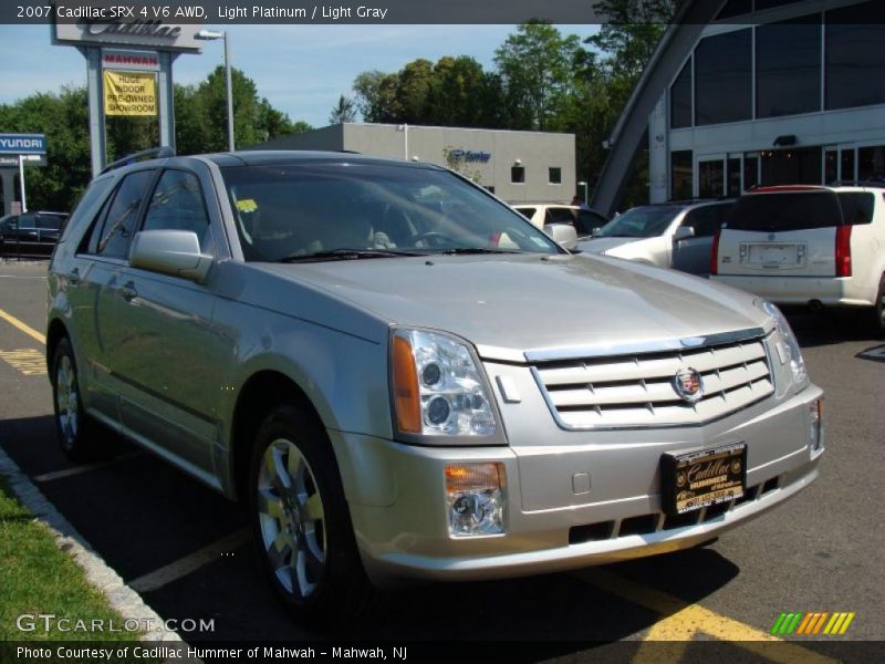 Light Platinum / Light Gray 2007 Cadillac SRX 4 V6 AWD