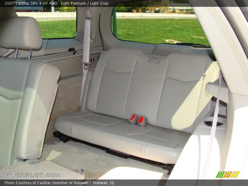 Light Platinum / Light Gray 2007 Cadillac SRX 4 V6 AWD