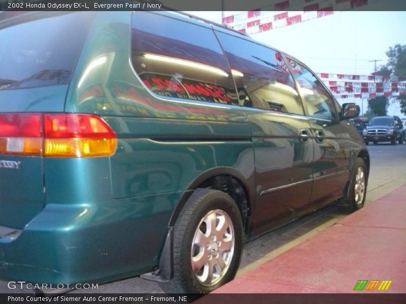 Evergreen Pearl / Ivory 2002 Honda Odyssey EX-L