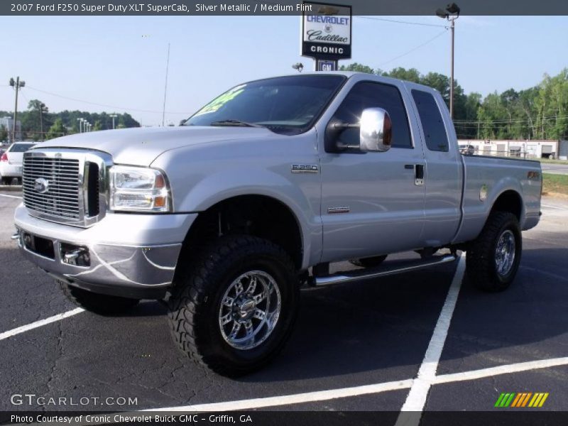 Silver Metallic / Medium Flint 2007 Ford F250 Super Duty XLT SuperCab