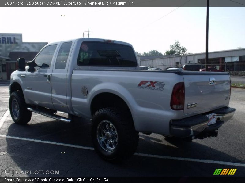 Silver Metallic / Medium Flint 2007 Ford F250 Super Duty XLT SuperCab